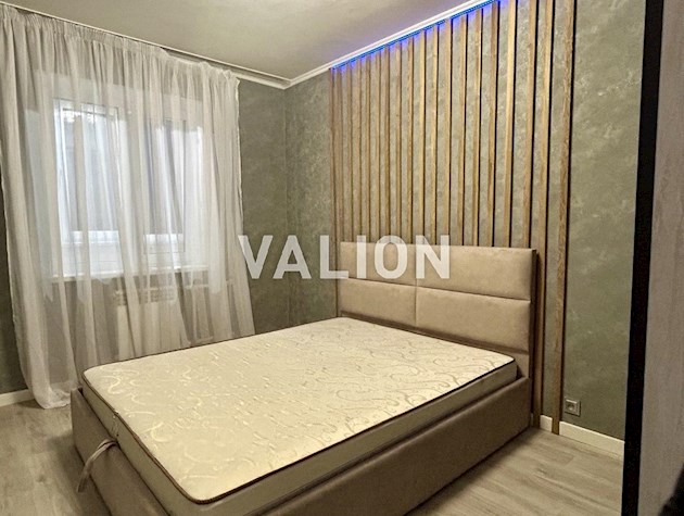 Продажа 2-комнатной квартиры с ремонтом, ул. Кошица 7, метро Позняки