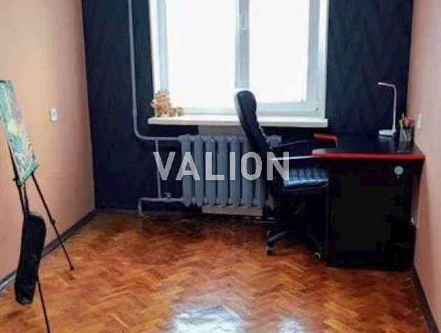 Продаж 3-к квартири вул. Івана Виговського 4