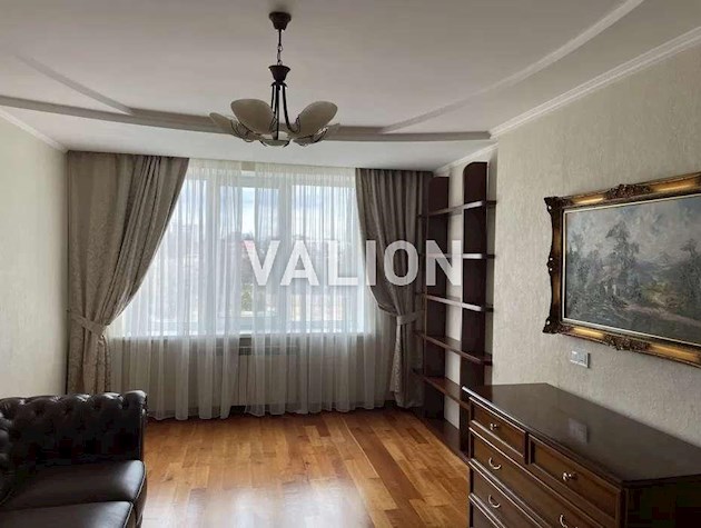 Продаж 3-к квартири вул. В’ячеслава Чорновола 20