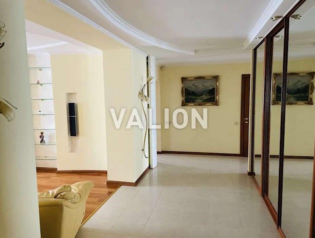 Продаж 3-к квартири вул. В’ячеслава Чорновола 20