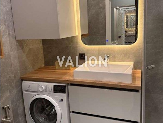 Продажа 1-к квартиры ул. Максимовича 24