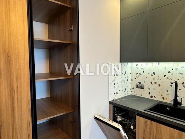 Продаж 1-к квартири вул.Васильківська 37, Голосіївський район