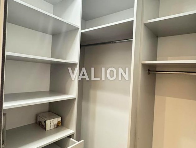 Продаж 1-к квартири вул.Васильківська 37, Голосіївський район