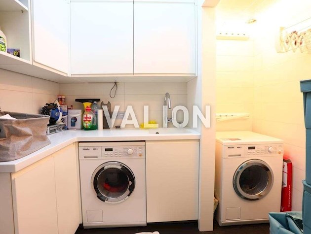 Продаж 4-к квартири ЖК Silver Breeze, вул Срібнокільська 3а