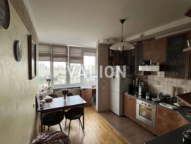 Продажа 3-х квартиры ул.Большая Китаевская 10а Голосеевский район