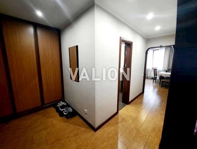 Продажа 1-к квартиры ул. Анны Ахматовой 30