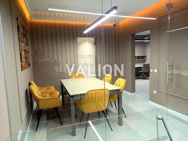 Продажа 3-к квартиры-офиса ул. Заречная 6