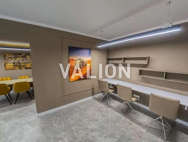 Продажа 3-к квартиры-офиса ул. Заречная 6