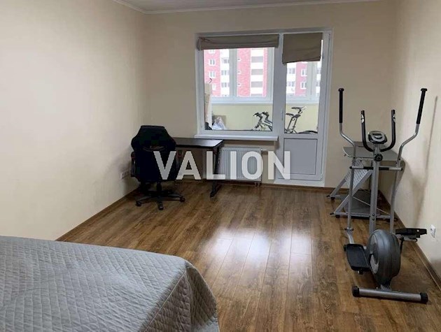 Продаж 3-к квартири Балтійський провулок 3