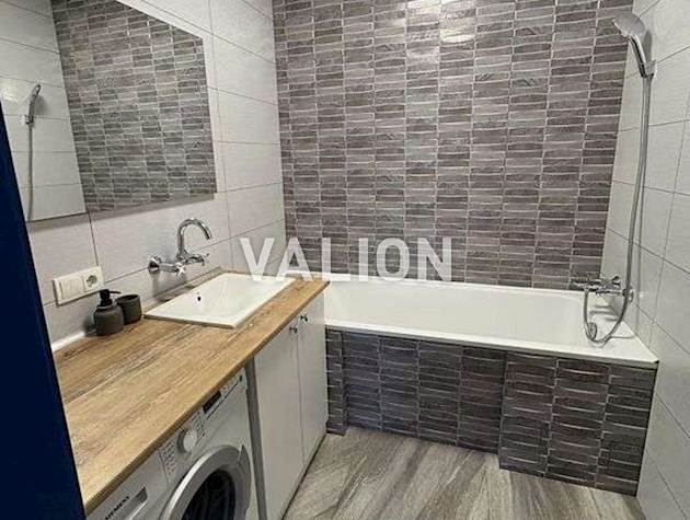 Продажа 2-комнатной квартиры по ул.Елены Пчёлки, 6а