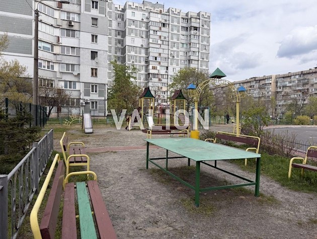 Продажа 1-комн.квартиру ул. Иорданская 1, метро Оболонь