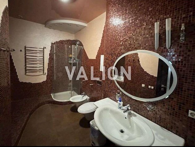 Продажа 3-к квартиры просп. Владимира Ивасюка 8a