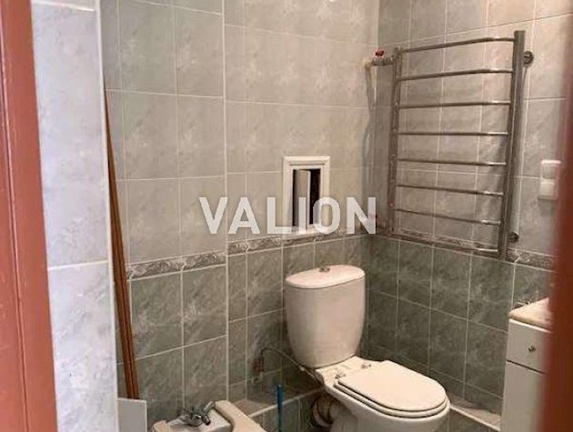 Продаж 3-к квартири вул. Срібнокільська 14а