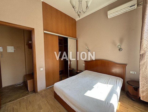 Продаж 2-к квартири вул. Саксаганського 36