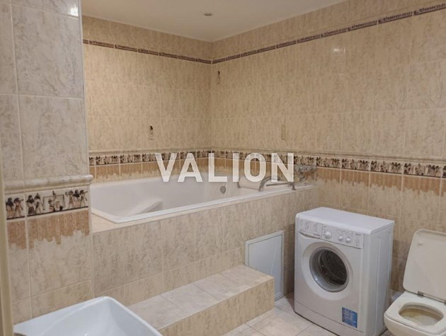 Двухуровневая 3комнатная квартира по ул. Рейгана Рональда (Драйзера),34/51