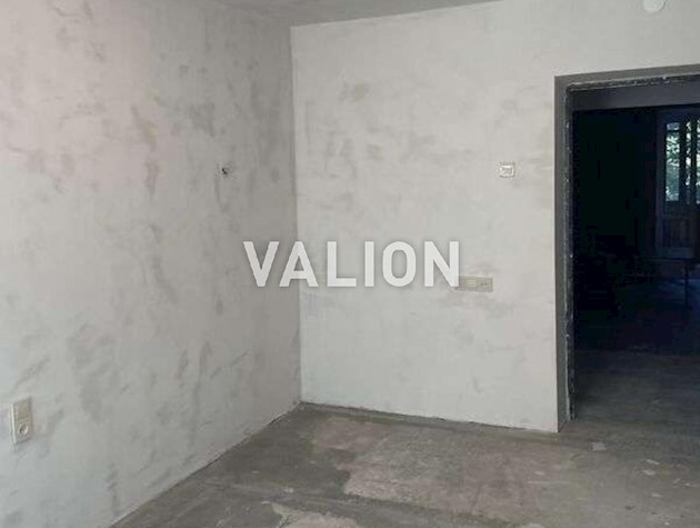 Продажа 4-комнатной квартиры ул. Ветряные Горы 17