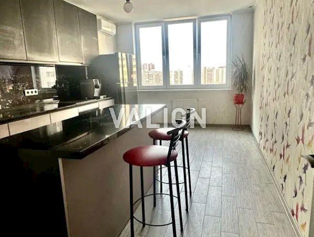 Продажа 2-к квартиры ул. Елены Пчелки 6а