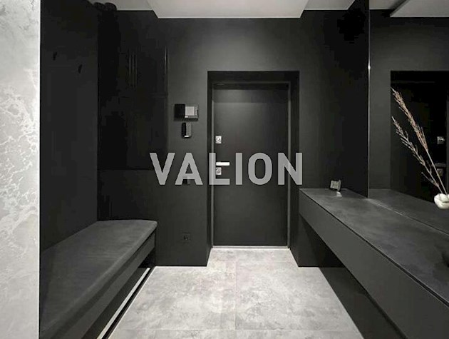 Продажа: Трехкомнатная квартира на ул. Никольско-Слободская, 15 в ЖК Русановская Гавань