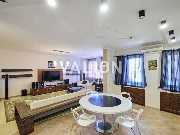 Продажа 4-комнатной квартиры ул. Клиническая 23/25