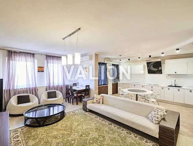 Продажа 4-комнатной квартиры ул. Клиническая 23/25