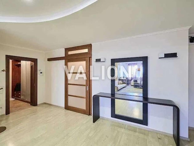 Продажа 4-комнатной квартиры ул. Клиническая 23/25