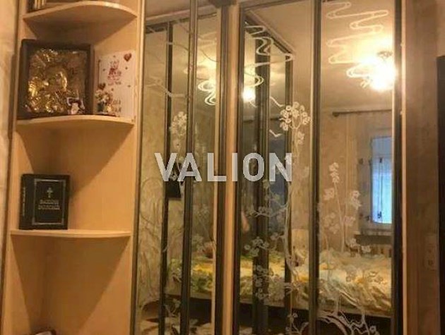 Продаж 3-кімнатної квартири в Солом’янському районі, вул. Стражеска, 9