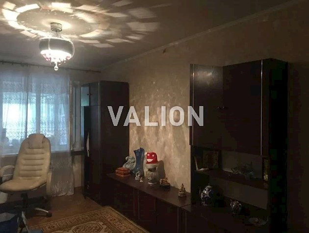 Продаж 3-кімнатної квартири в Солом’янському районі, вул. Стражеска, 9