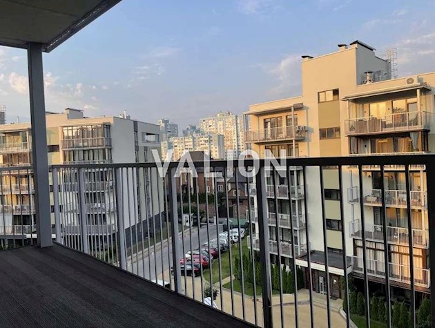 Продаж 1-к квартири вул. Замковецька 86