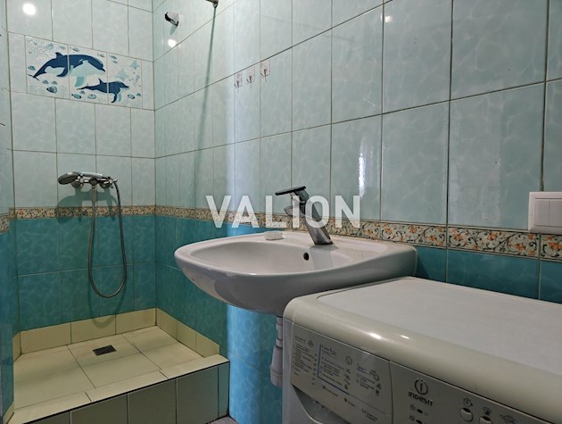 Продається 2 кімнатна квартира 70,4 кв.м Світославського (Чкалова) 41