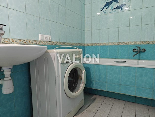 Продається 2 кімнатна квартира 70,4 кв.м Світославського (Чкалова) 41