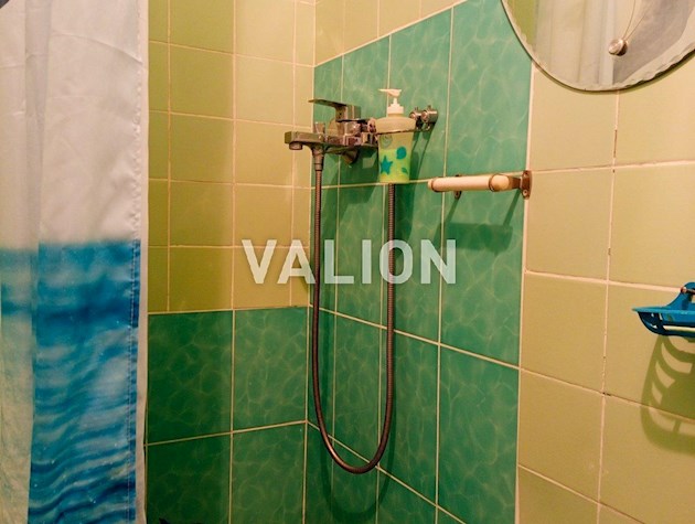 Продам 2- комн.квартиру, р-н Оболонь, ул. Героев Днепра 19