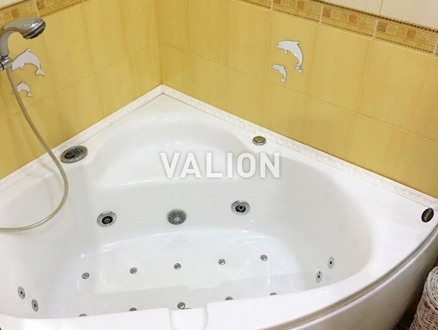 Продажа 2-ком.квартиры пр. Победы 99/1, м Житомирская,Святошин