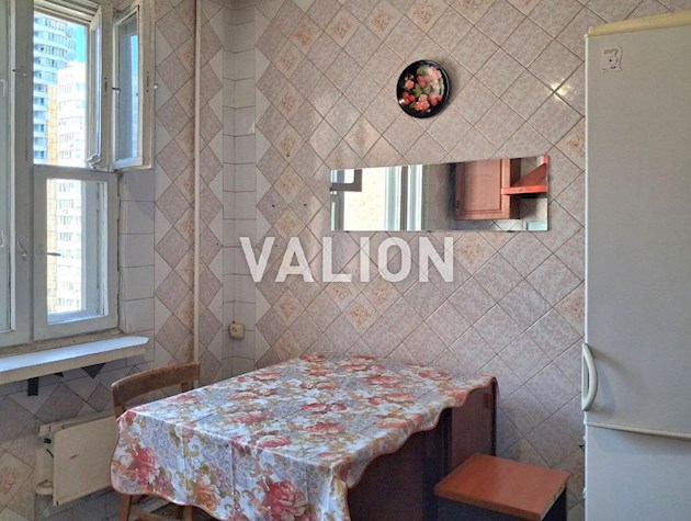 Продажа без комиссии 3 комн. квартиры, Харьковское шоссе, 154, Дарницкий р-н