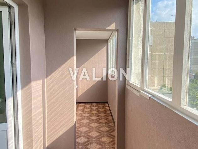 Продажа 2-комнатной квартиры на ул. Ирпинская 2, метро Житомирская