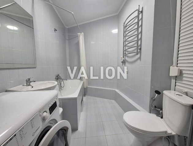 Продаж 1к. квартири Юлии Здановської 81 б