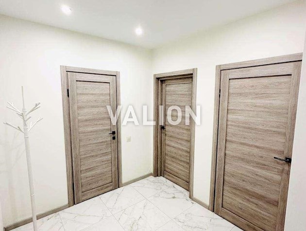 Продажа 3-к квартири ул. Глубочицкая 13