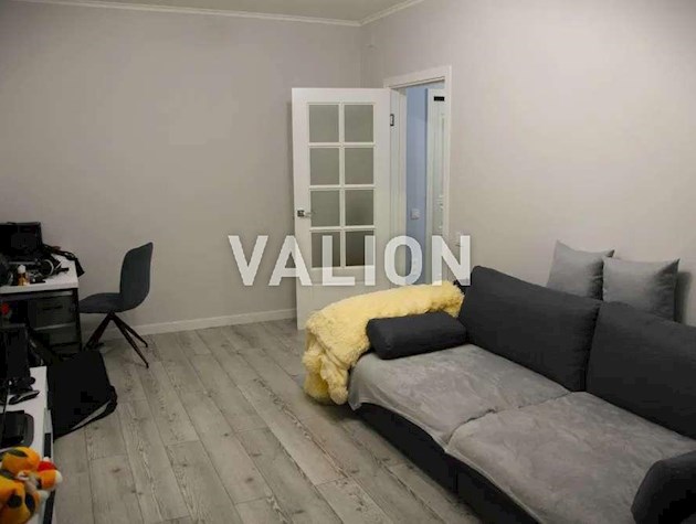 Продажа 2-к квартиры просп. Червоной Калины 66а