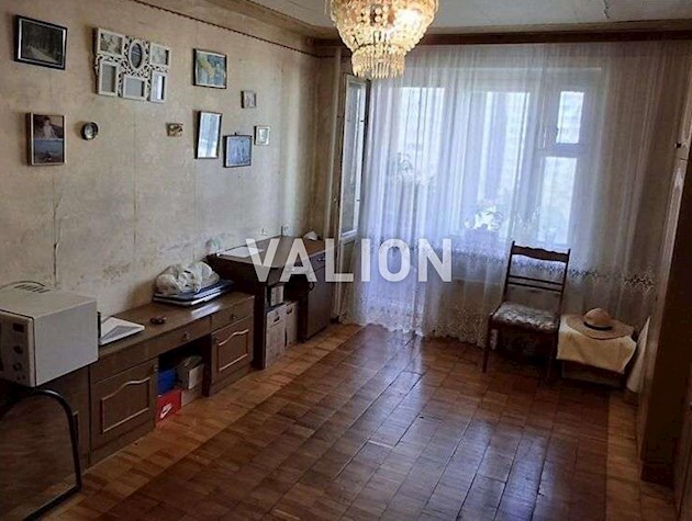 Продаж 4-кімнатної квартири по вул. Олійника Степана, 8