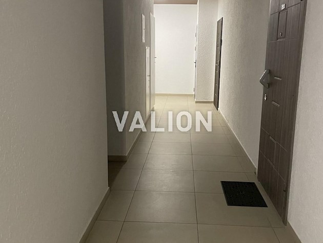 Продаю 1-кімнатну квартиру-студію по вулиці Кам’янська (Дніпродзержинська), 6, ЖК Метрополія, Дарницький р-н, м. Вирлиця.