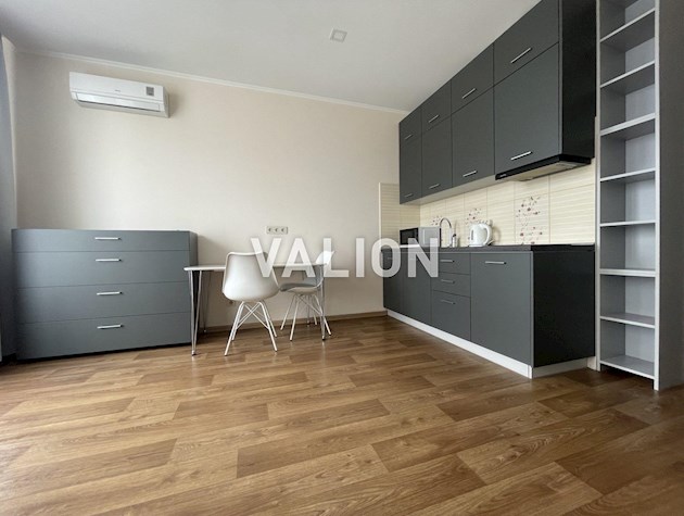 Продаю 1-кімнатну квартиру-студію по вулиці Кам’янська (Дніпродзержинська), 6, ЖК Метрополія, Дарницький р-н, м. Вирлиця.