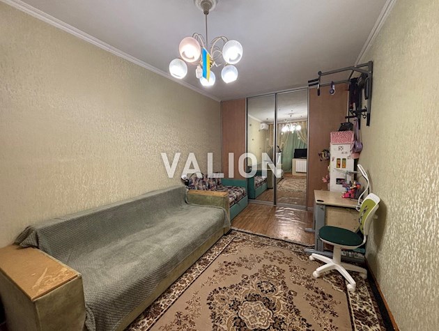 Продам 1 комнатную квартиру ул.(Кикабидзе( Булгакова ) 6а