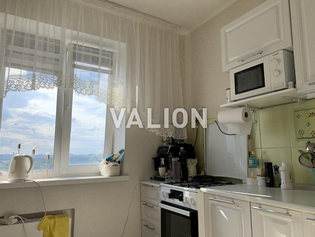 Продажа трехкомнатной квартиры ул.Путивльская, 40 Деснянский район