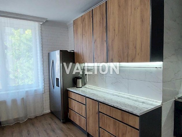 Продаж 3К квартири з ремонтом і меблями за адресою вул. Дмитрівська, 60/19 Шевченківський район