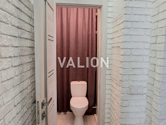 Продаж 3К квартири з ремонтом і меблями за адресою вул. Дмитрівська, 60/19 Шевченківський район