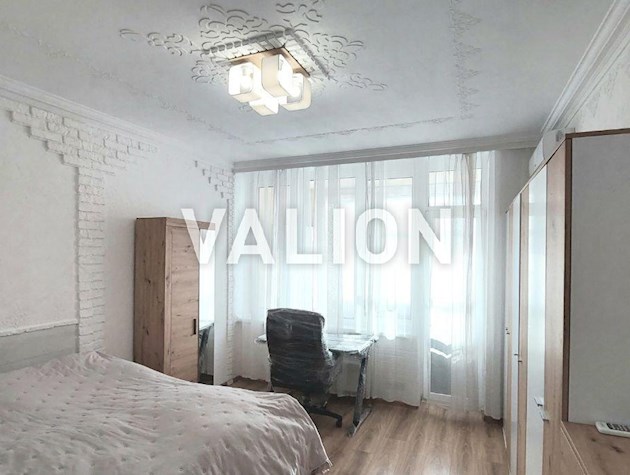 Продаж 3К квартири з ремонтом і меблями за адресою вул. Дмитрівська, 60/19 Шевченківський район