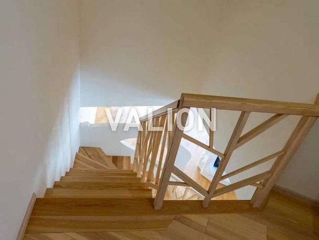 Продажа двухуровневой 4-к квартиры ЖК Сказка ул.Лебедева 1