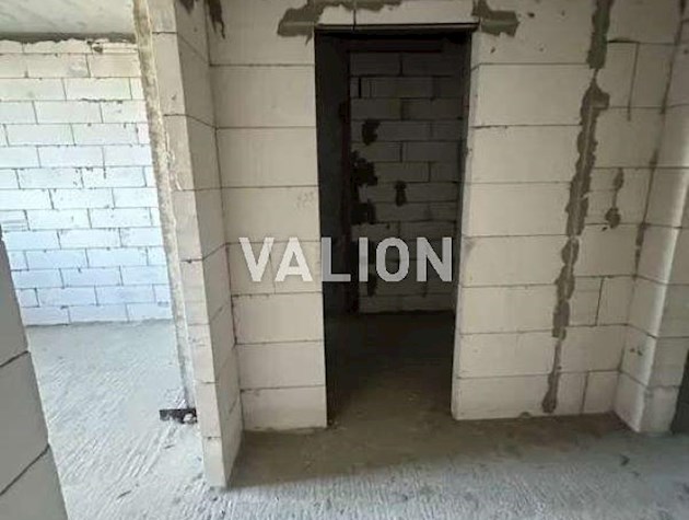 Продажа 1-к квартиры ул. Новоукраинская 24а