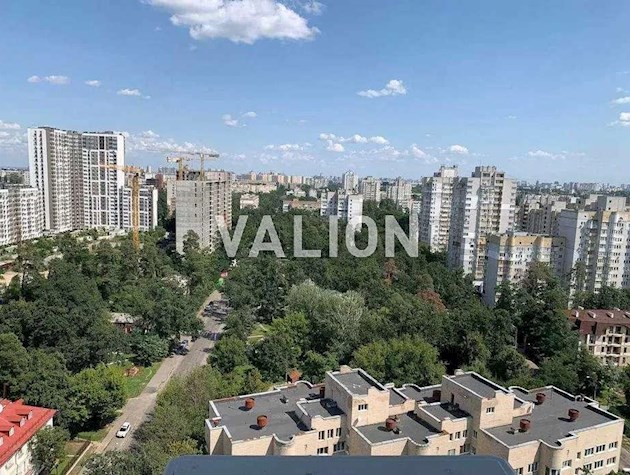 Продажа 2-комнатной квартиры по ул. Верховинная, д. 35, Святошинский район