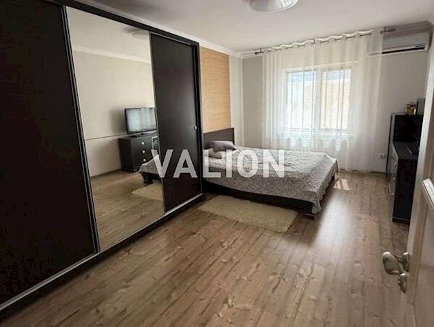 Продаж 2-к квартири вул. Федора Ернста 6