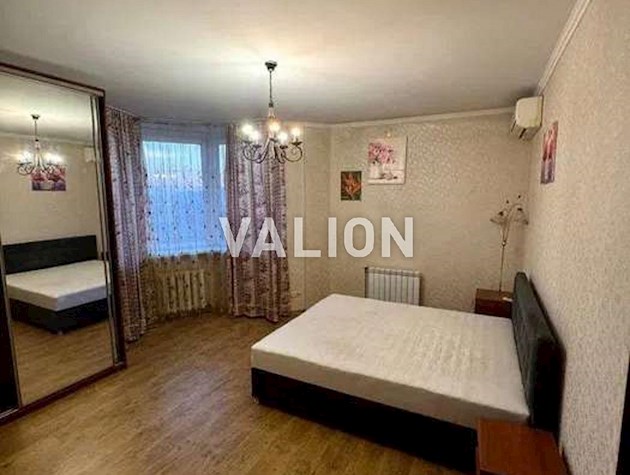 Продаж 2-кімнатної квартири по вул. Сім’ї Стешенка (Строкача), 7